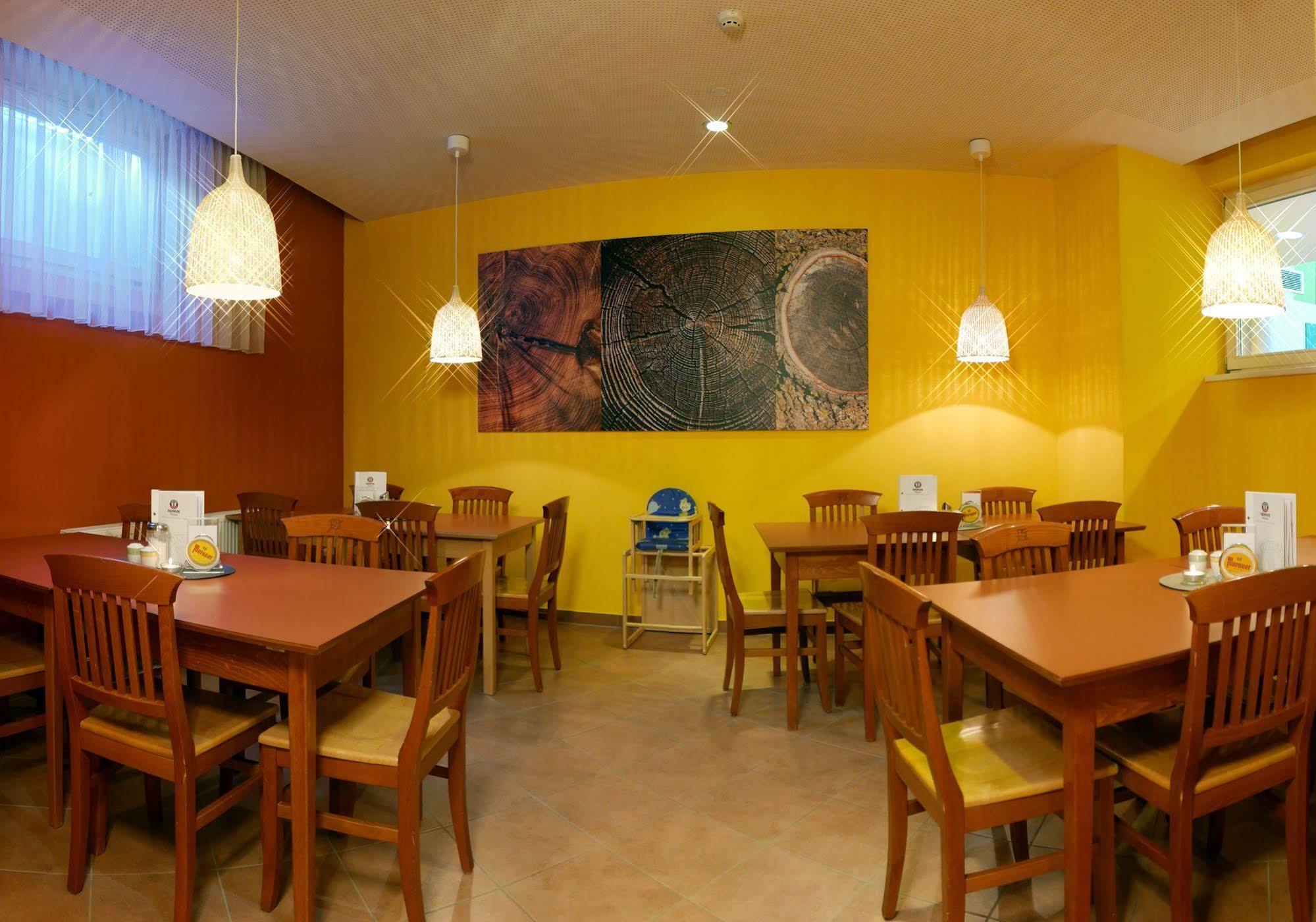Hotel Jufa 3*